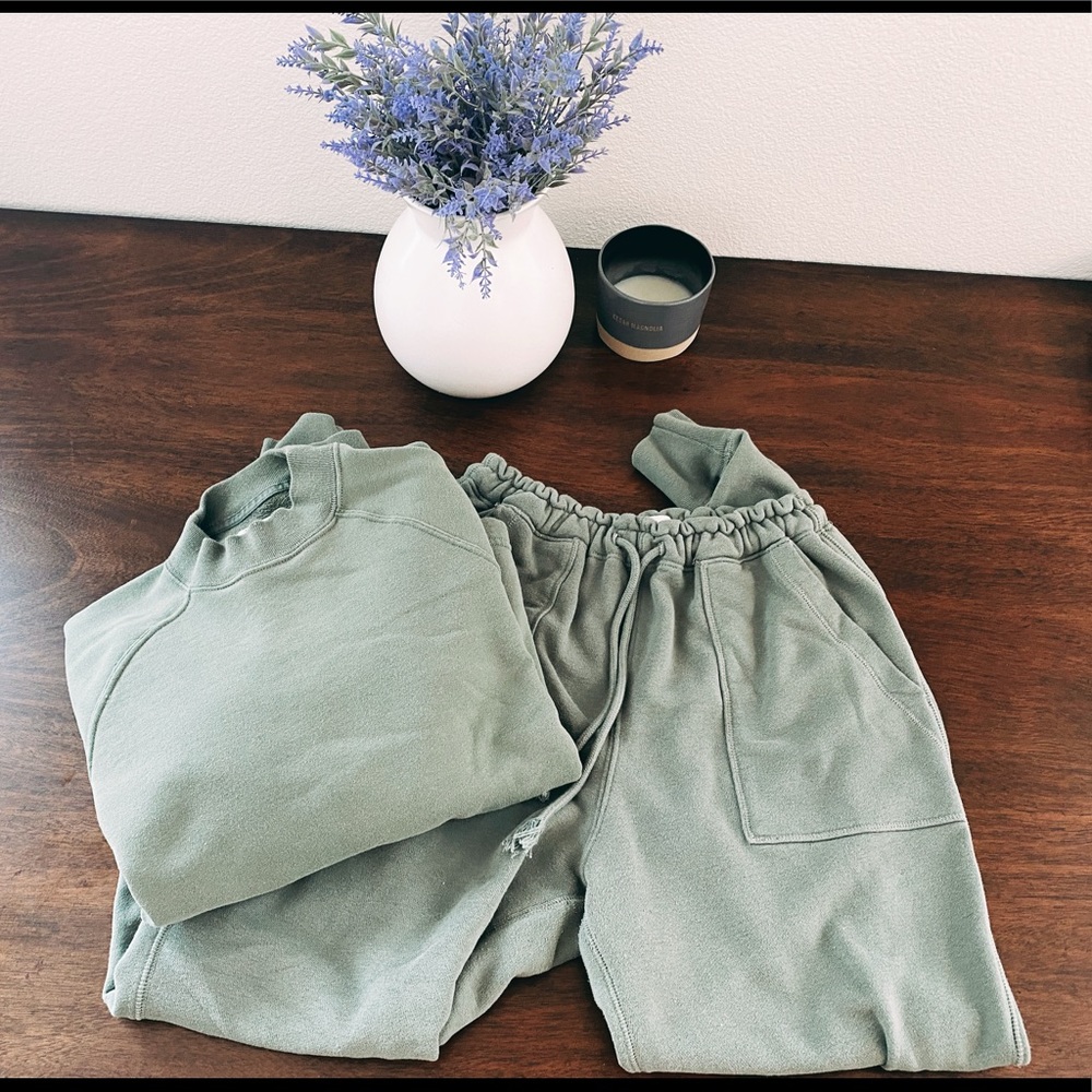 Abercrombie & Fitch Soft Collection Lounge Set